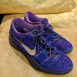 Kobe Bryant black Mamba basketball shoes - men size 8.5